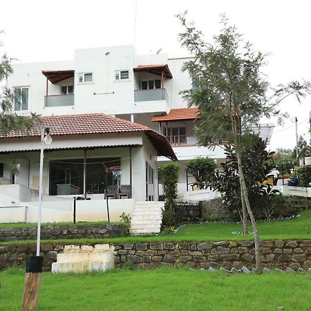 Bison View Resort โกตากิริ ภายนอก รูปภาพ
